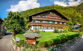 Garni-hotel Farmerhof  3*